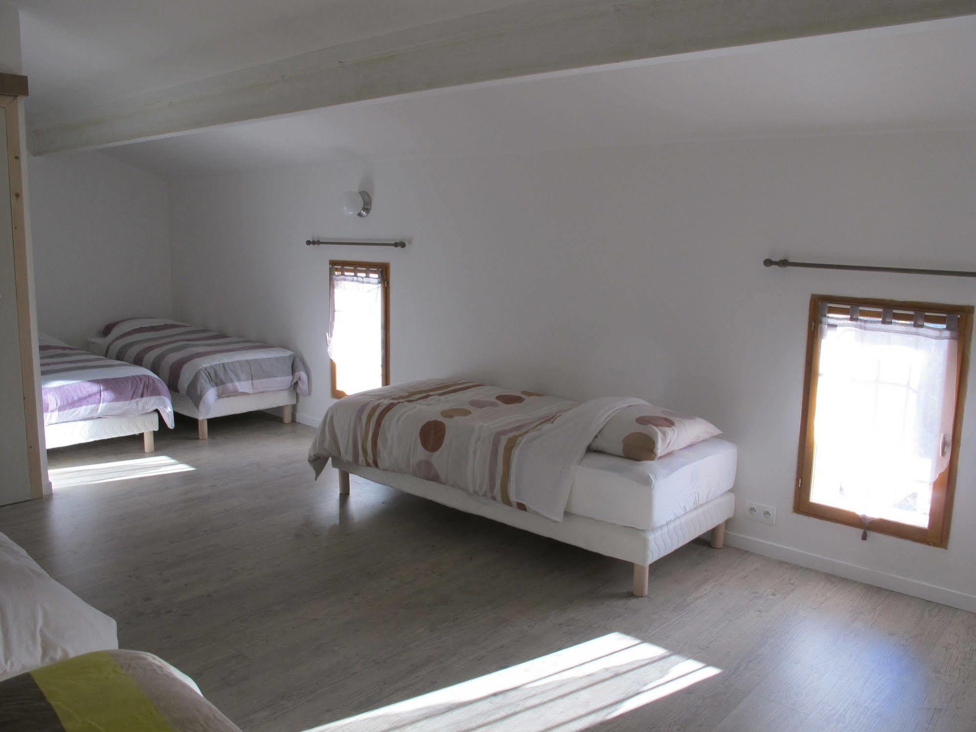 ลู การ์ดาลิน Bed & Breakfast เบดวง ภายนอก รูปภาพ